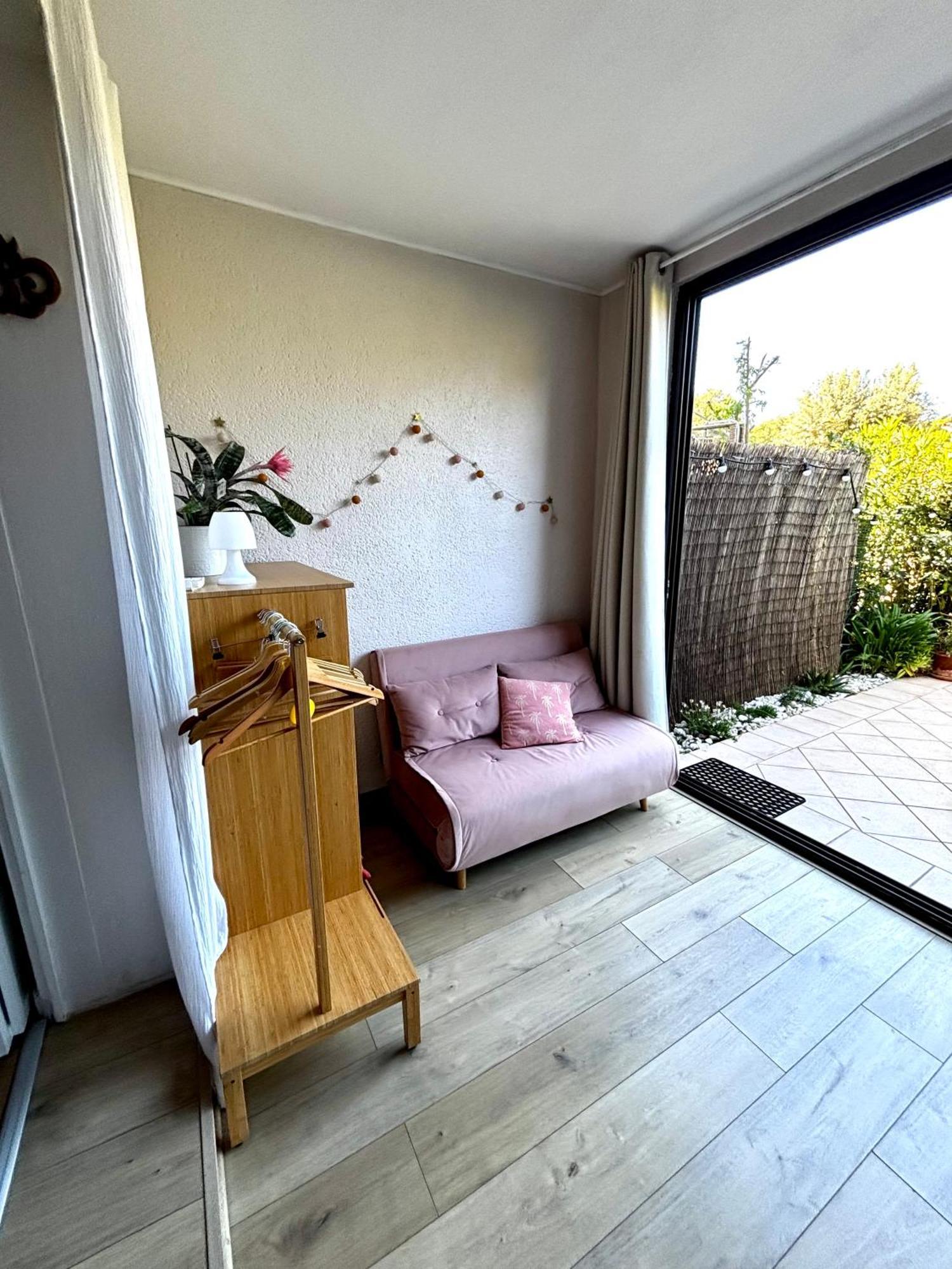 סנרי-סור-מר La Petite Pinede Studio Climatise Proche Plage מראה חיצוני תמונה